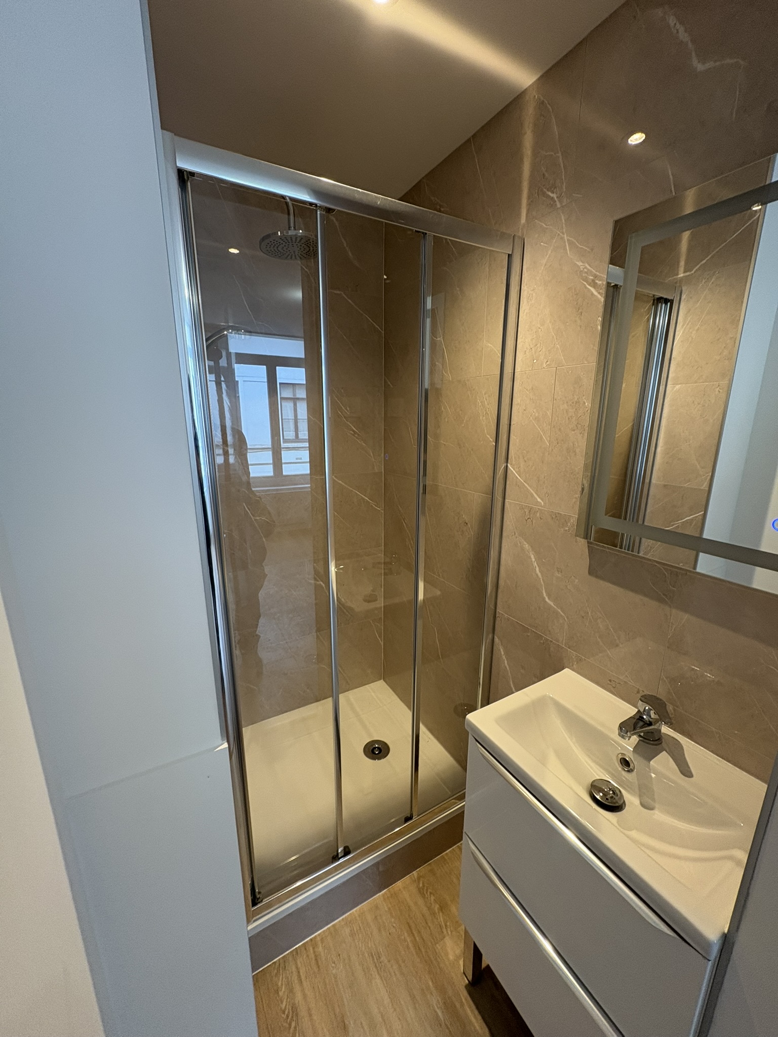 Salle de bain — Sable